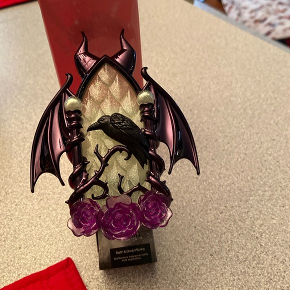 Light up Disney villains wallflower - Picture 1 of 3